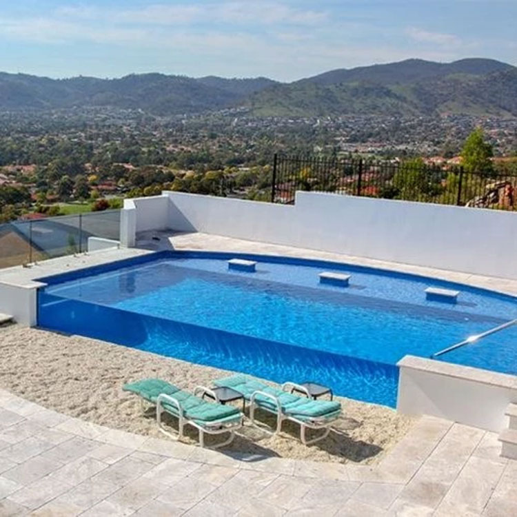 Piscina ao ar livre em acrílico paisagístico